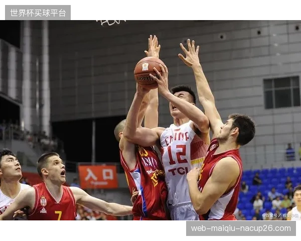 突尼斯展示顶级防守纪律性，其低位密集防守将考验所有对手耐心。